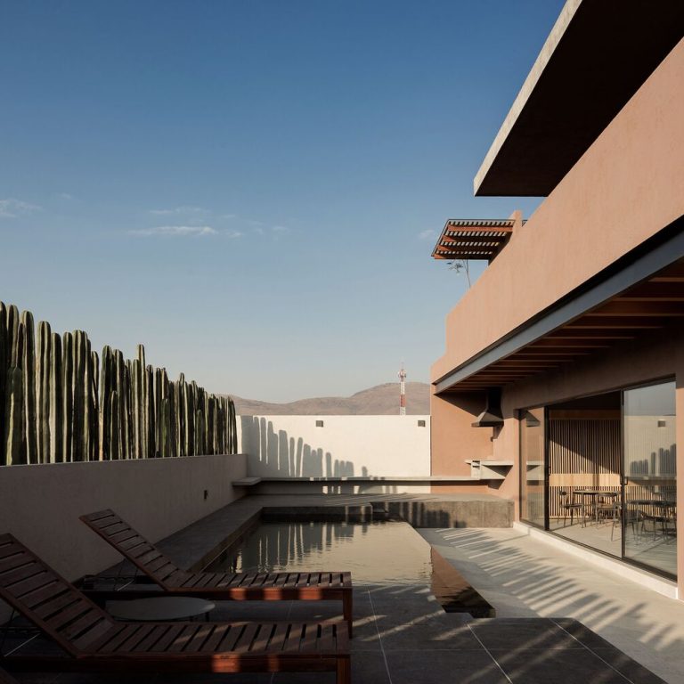Casco Parque México: Arquitectura de Equipamiento y Casa Club por MXTAD