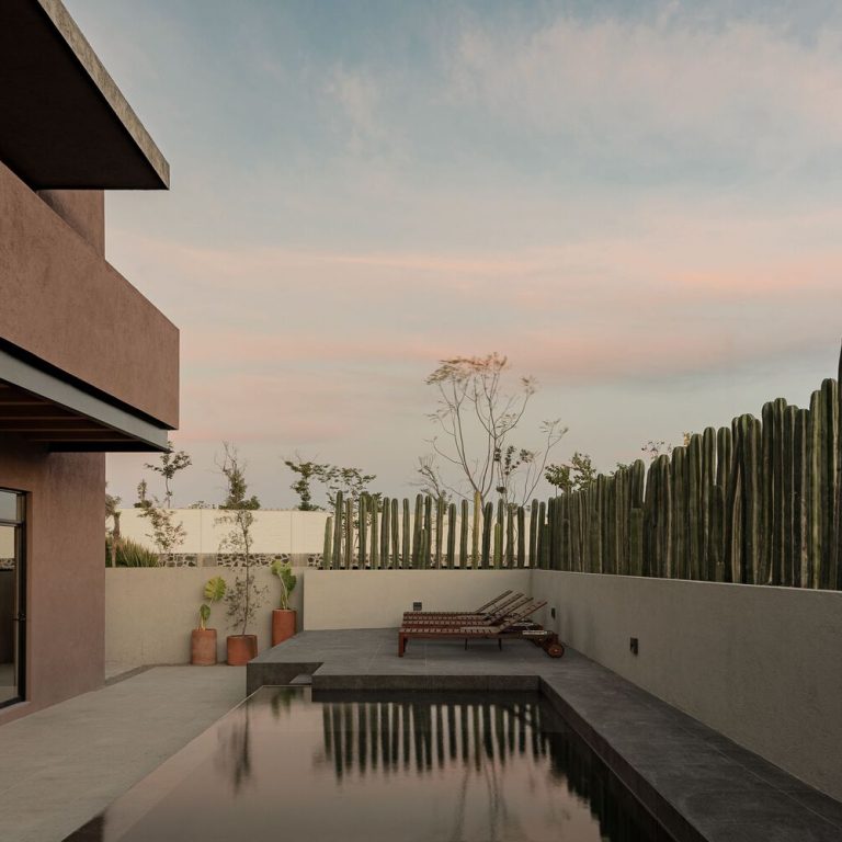 Casco Parque México: Arquitectura de Equipamiento y Casa Club por MXTAD