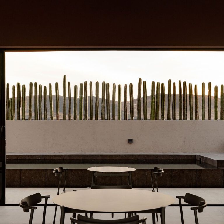 Casco Parque México: Arquitectura de Equipamiento y Casa Club por MXTAD