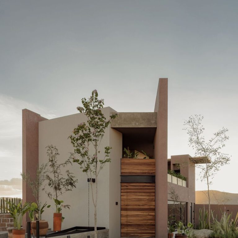Casco Parque México: Arquitectura de Equipamiento y Casa Club por MXTAD
