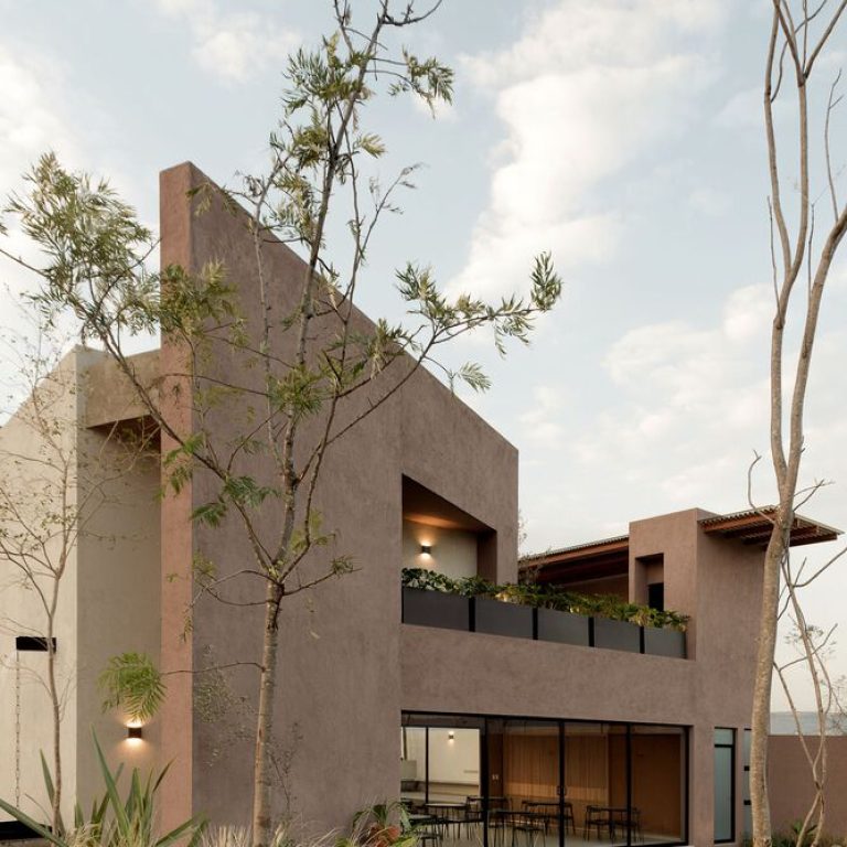 Casco Parque México: Arquitectura de Equipamiento y Casa Club por MXTAD
