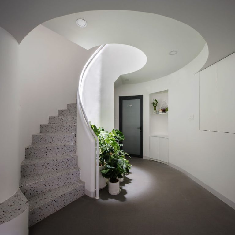 Cloud House por ROOM+ Diseño y Construcción