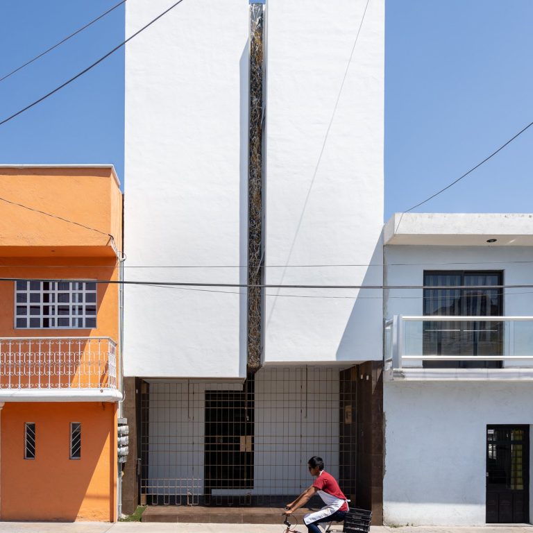 Estudia Vertical en Puebla por METAMORFO Arquitectos - Fotografía de Arquitectura