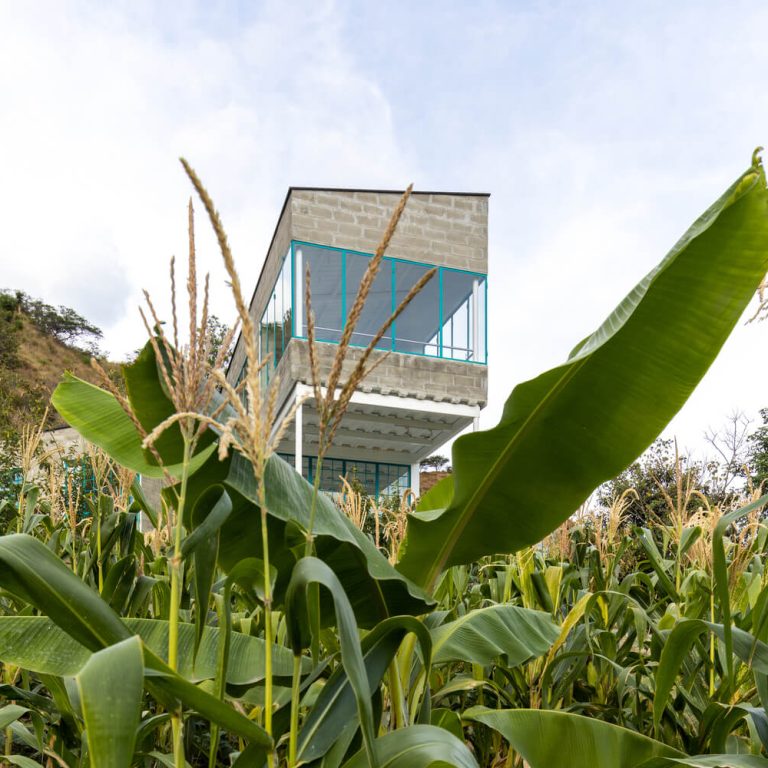 Free House en Ecuador por Chip Studio - Fotografía de Arquitectura