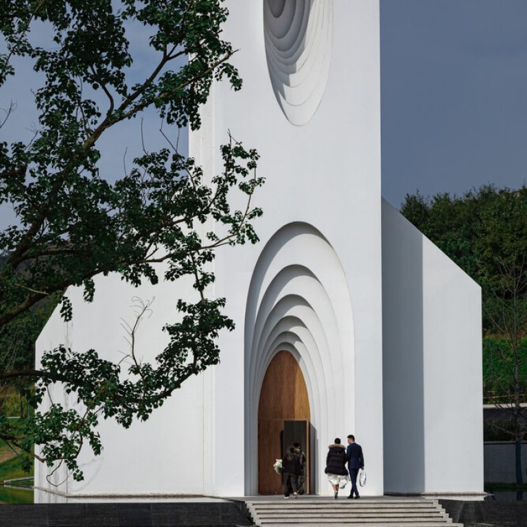 La Iglesia de la Cámara en China por BUZZ - Büro Ziyu Zhuang