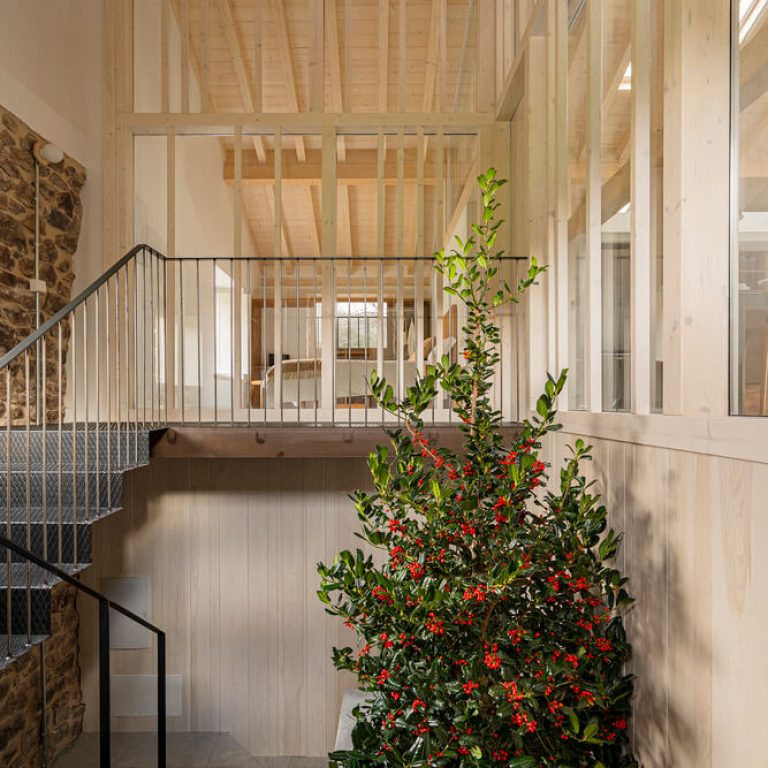 Luarna House en España