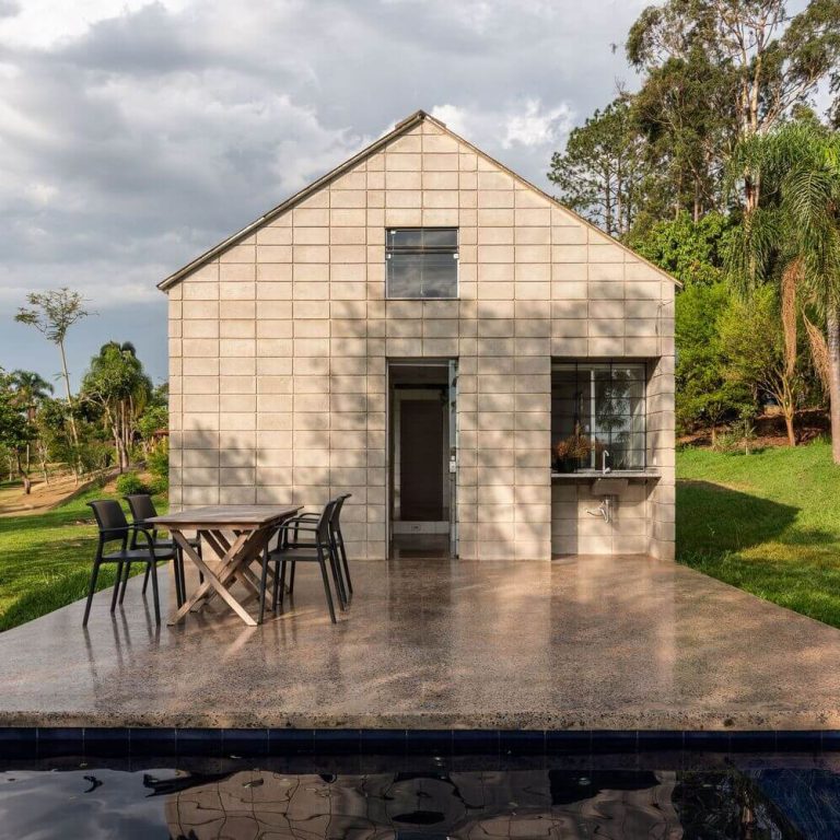 MI Casa, fachada frontal, alberca