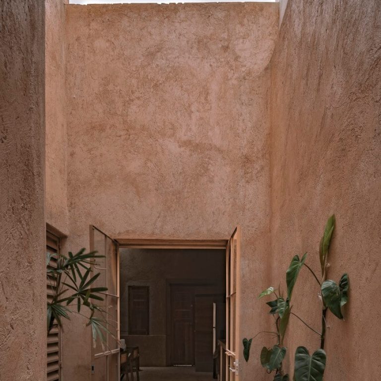 Patio, pasillo
