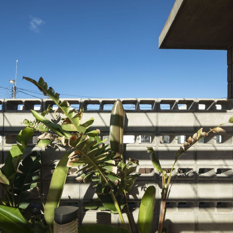 Vivienda H en Paraguay por Estudio 1415 - Fotografía de Arquitectura - El Arqui MX