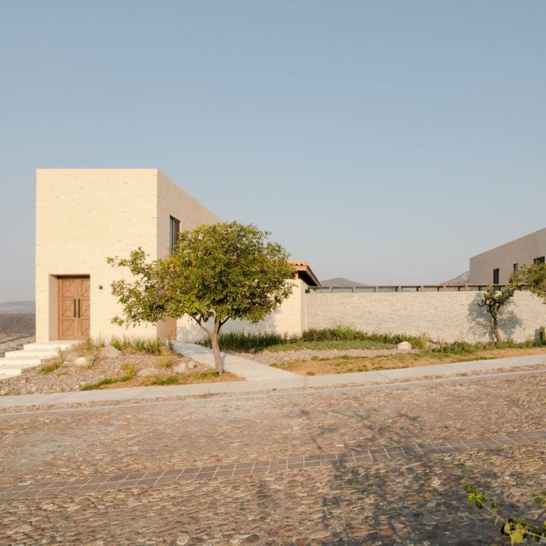 Vivienda Zarcillo en Guanajuato por estudio ar - Fotografía de Arquitectura - El Arqui MX