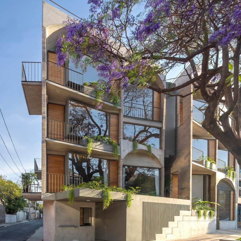 Terraza de vivienda dúplex en el Edificio Porfirio