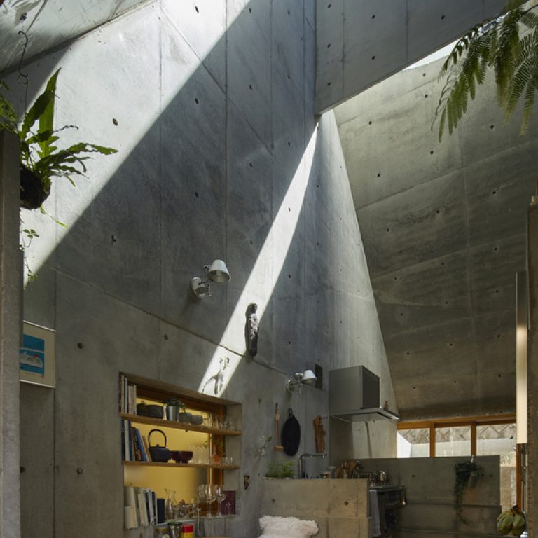 Casa Amor 2 en Japón