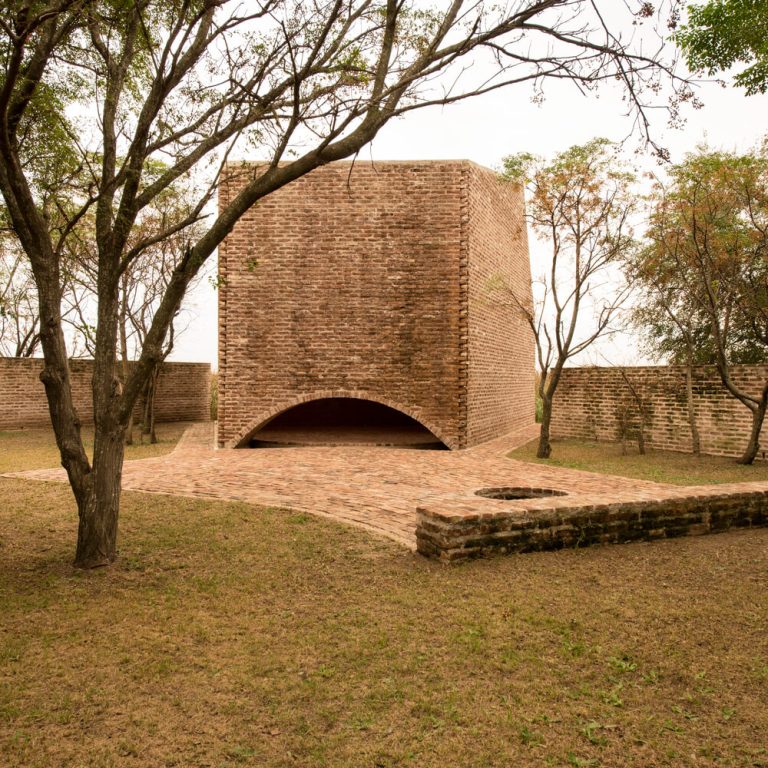 Capilla San Bernardo en Argentina por Nicolás Campodónico - Fotografía de Arquitectura - El Arqui MX