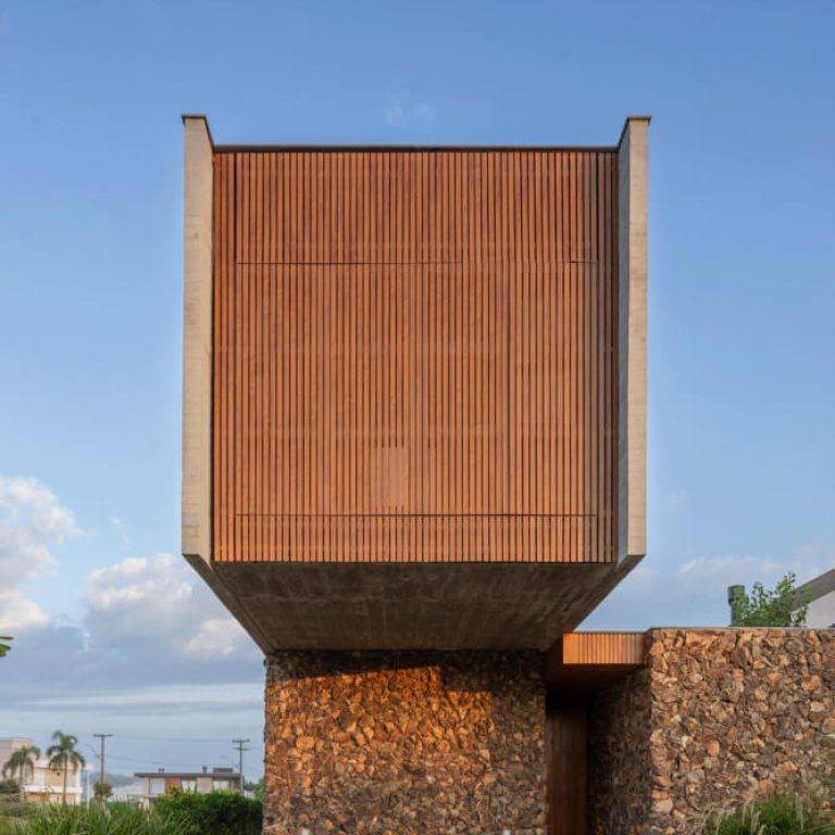 Casa da Guarita por Oficina Conceito Arquitetura