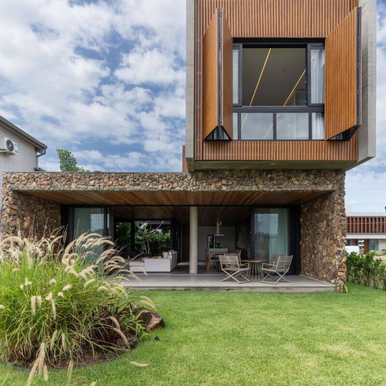 Casa da Guarita por Oficina Conceito Arquitetura