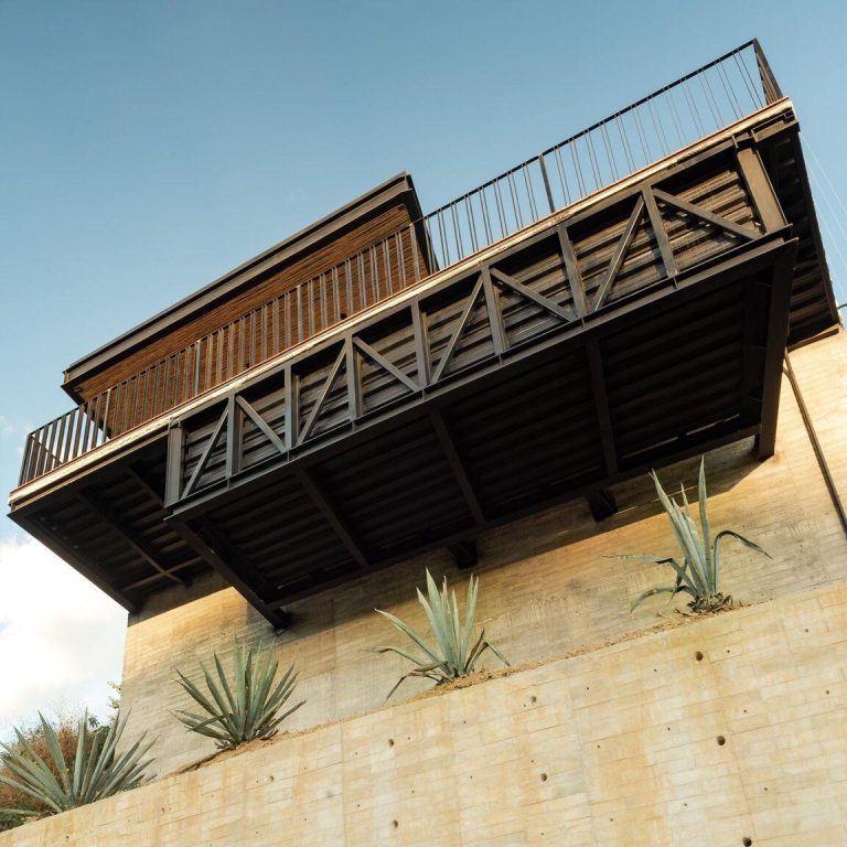 Casa Laurel en Oaxaca por Miguel Avila Arquitectura