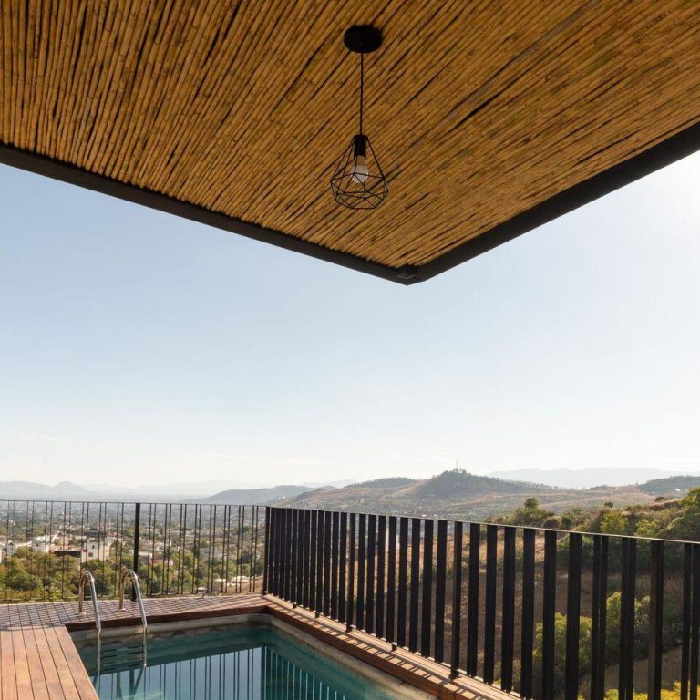 Casa Laurel en Oaxaca por Miguel Avila Arquitectura