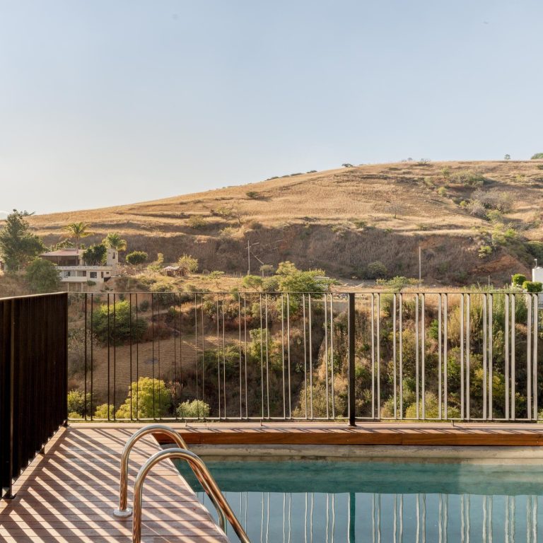 Casa Laurel en Oaxaca por Miguel Avila Arquitectura