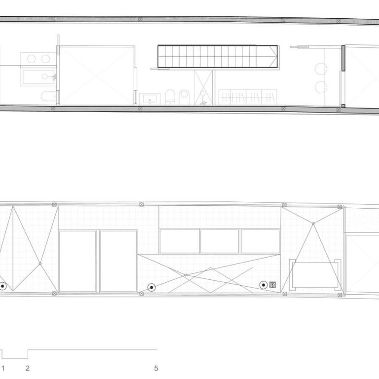 Vivienda entre medianeras en España por Viraje arquitectura